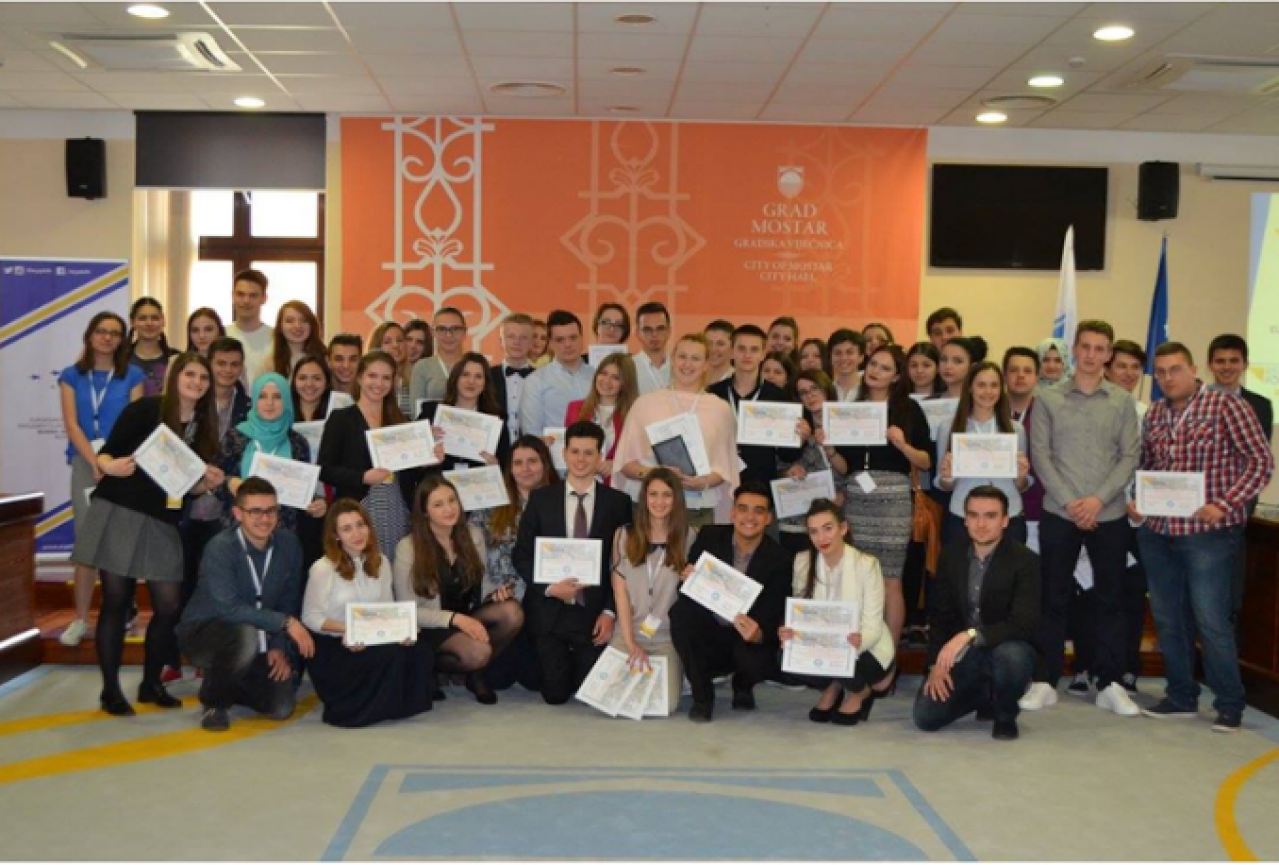 Poziv mladima: Prijave za članstvo u Vijeće mladih Grada Mostara