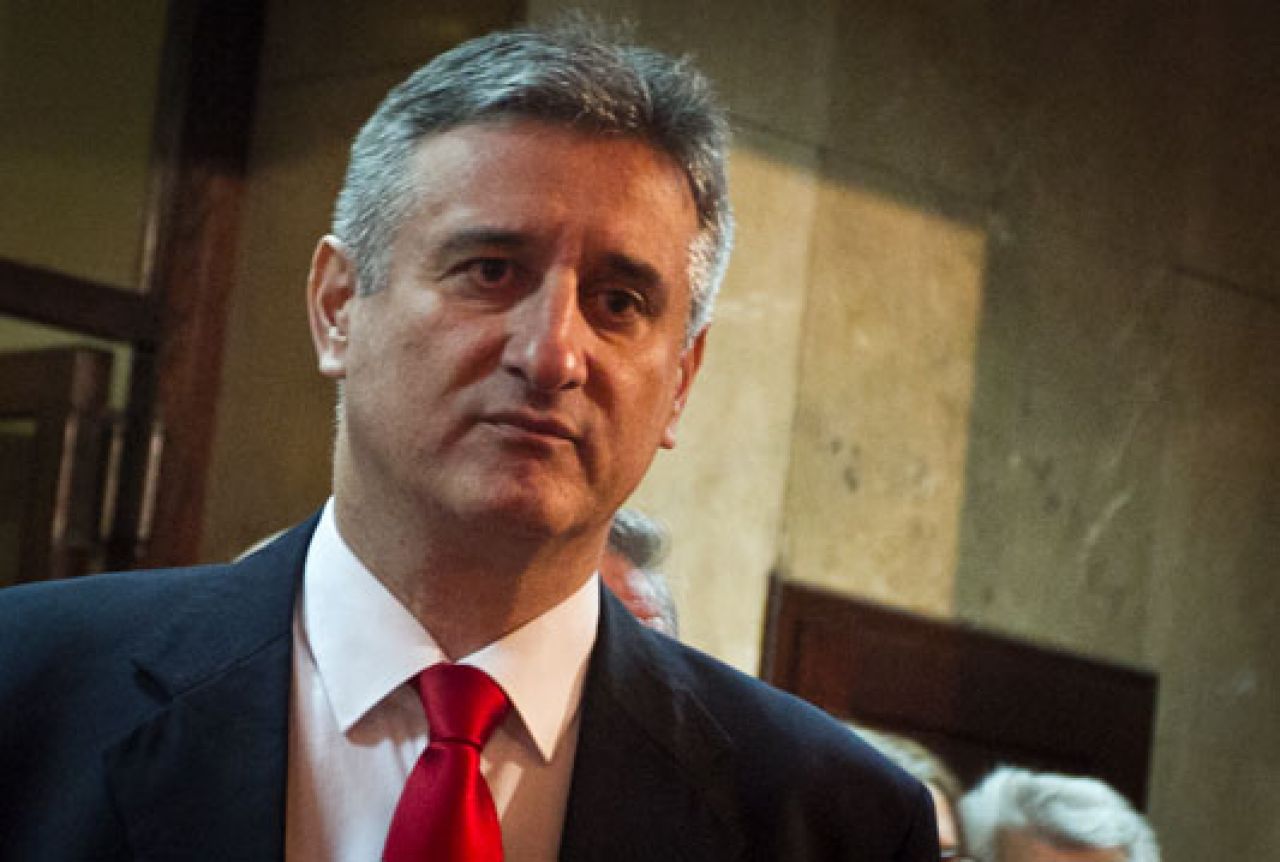 Karamarko dobio 98,99% prebrojanih glasova