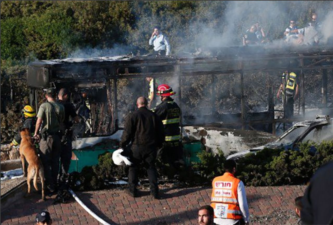 Jeruzalem: U bombaškom napadu na autobus ranjena 21 osoba