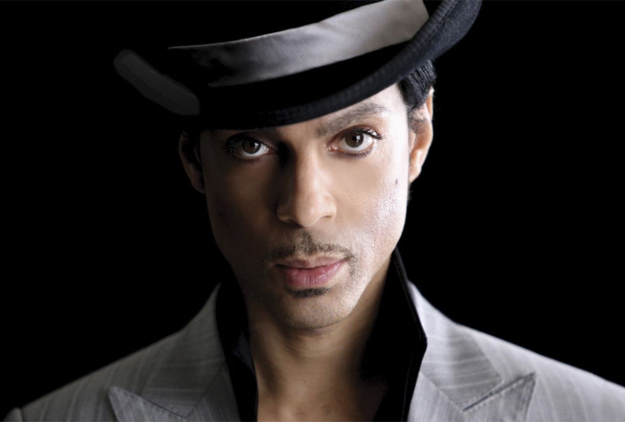 Veliki glazbenik Prince preminuo u 57. godini 