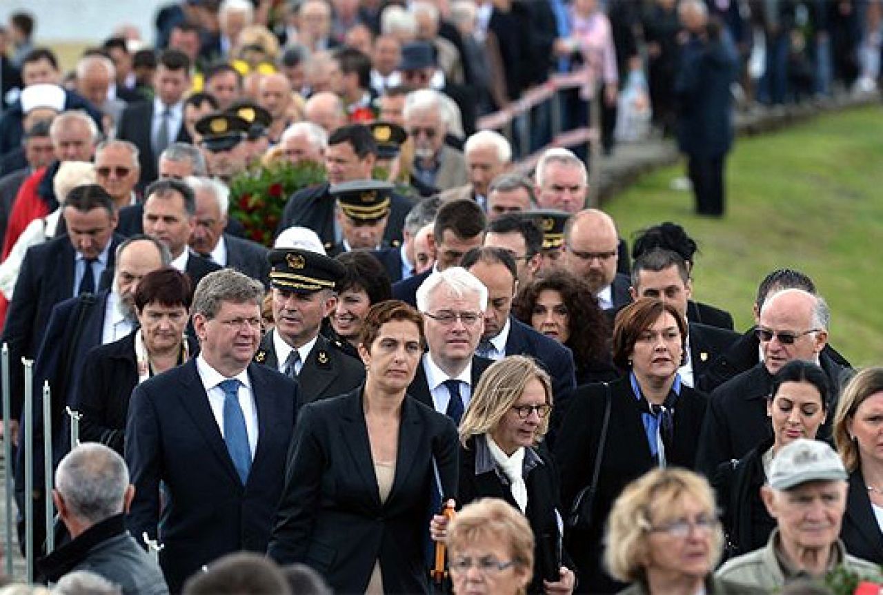 Treća komemoracija u Jasenovcu nije prošla bez političkih poruka