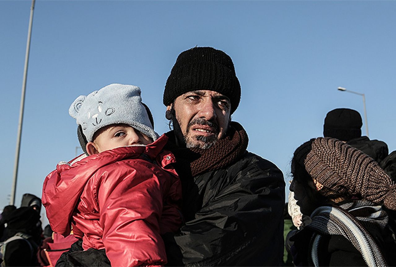 Po šumama i gorama: Migranti traže nove puteve za Balkan