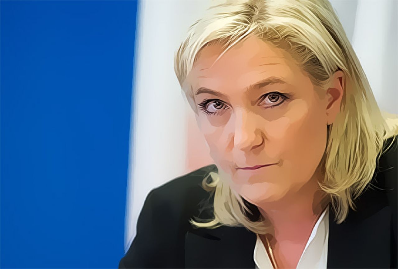 Marine le Pen: Ljudi počinju shvaćati da EU pokorava ljude 