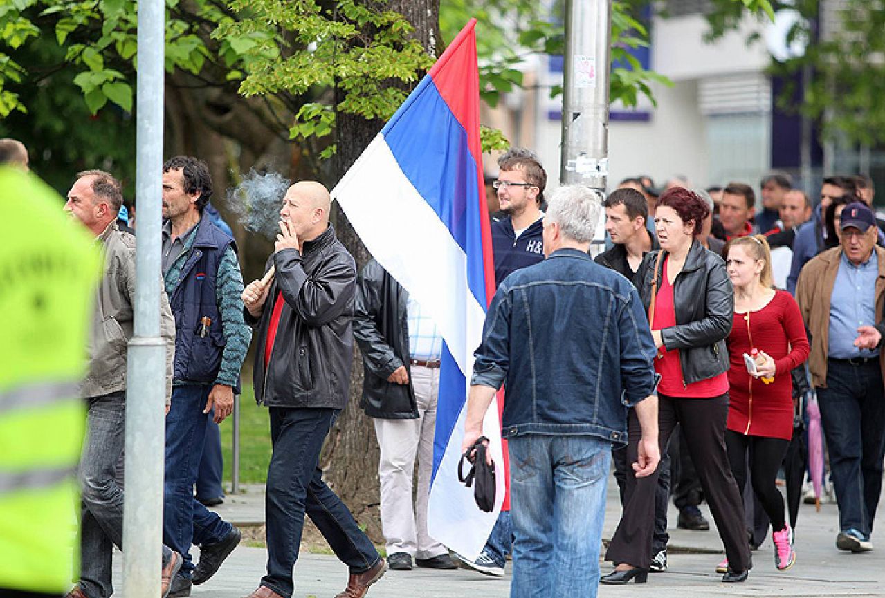 Sve više građana okuplja se u Banja Luci