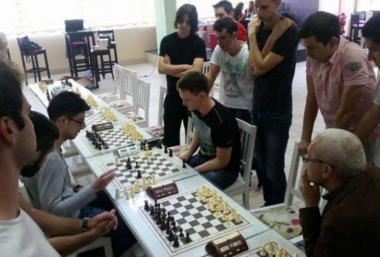 Turnirom u šahu, tavli i stolnom tenisu započeli 'Dani sporta Karlovačko'