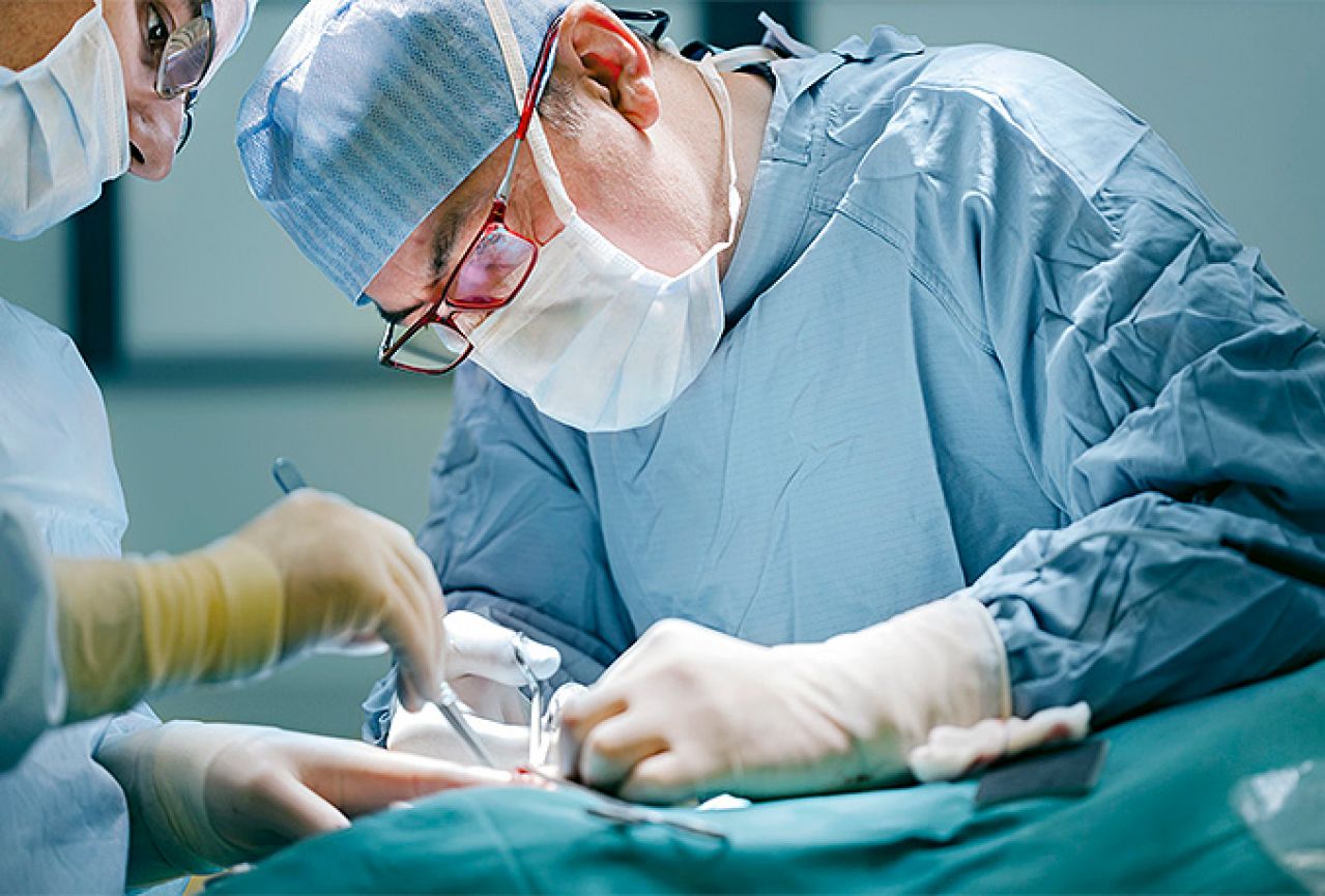 Pacijentu u Sjedinjenim Državama uspješno transplantiran spolni organ