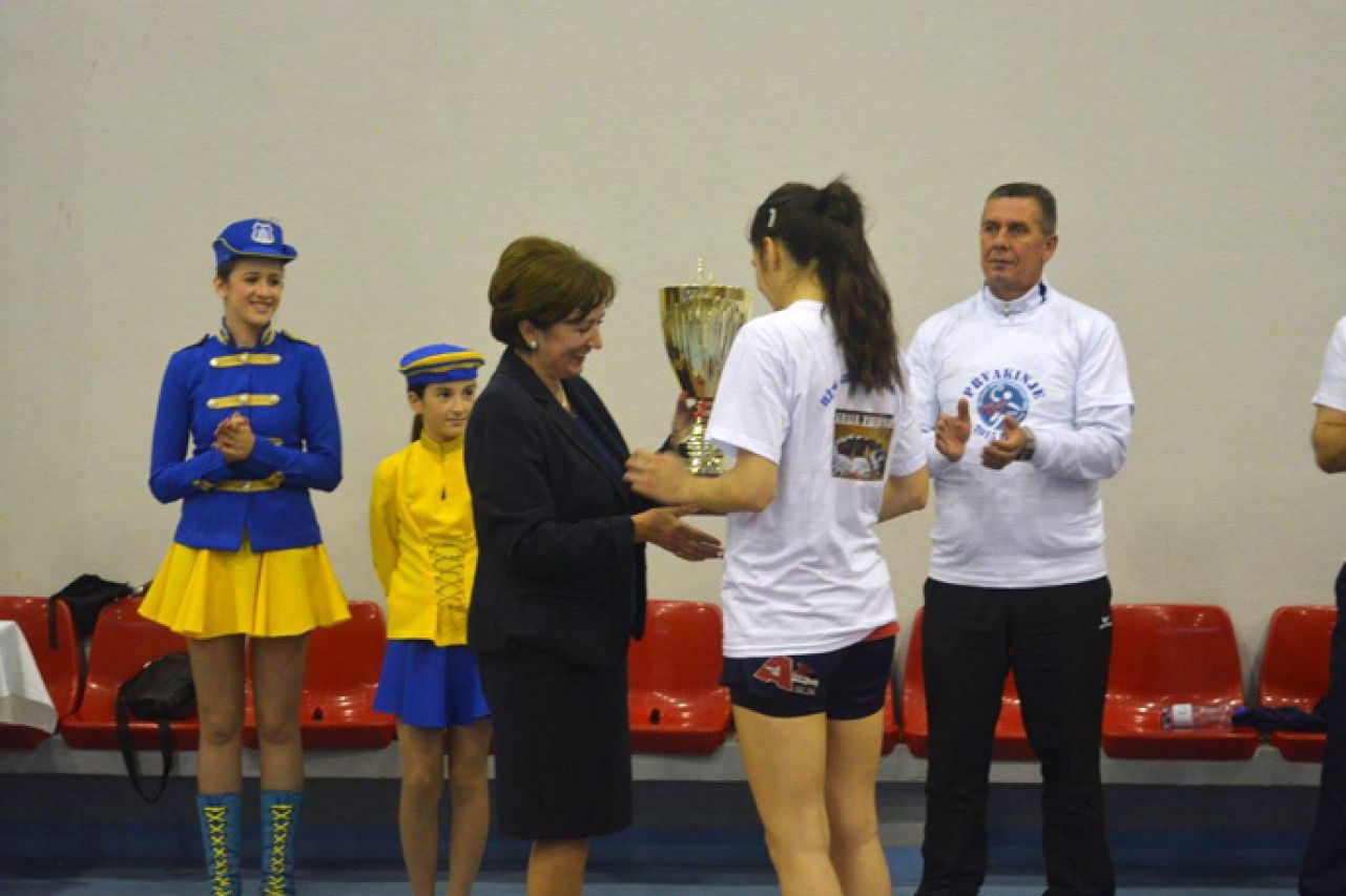 Ministrica Dujmović čestitala rukometašicama Gruda titulu