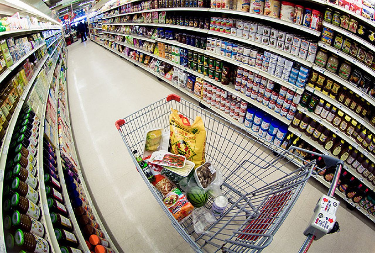 Godišnje od 3 do 5,5 posto ispitane hrane ne zadovolji propise