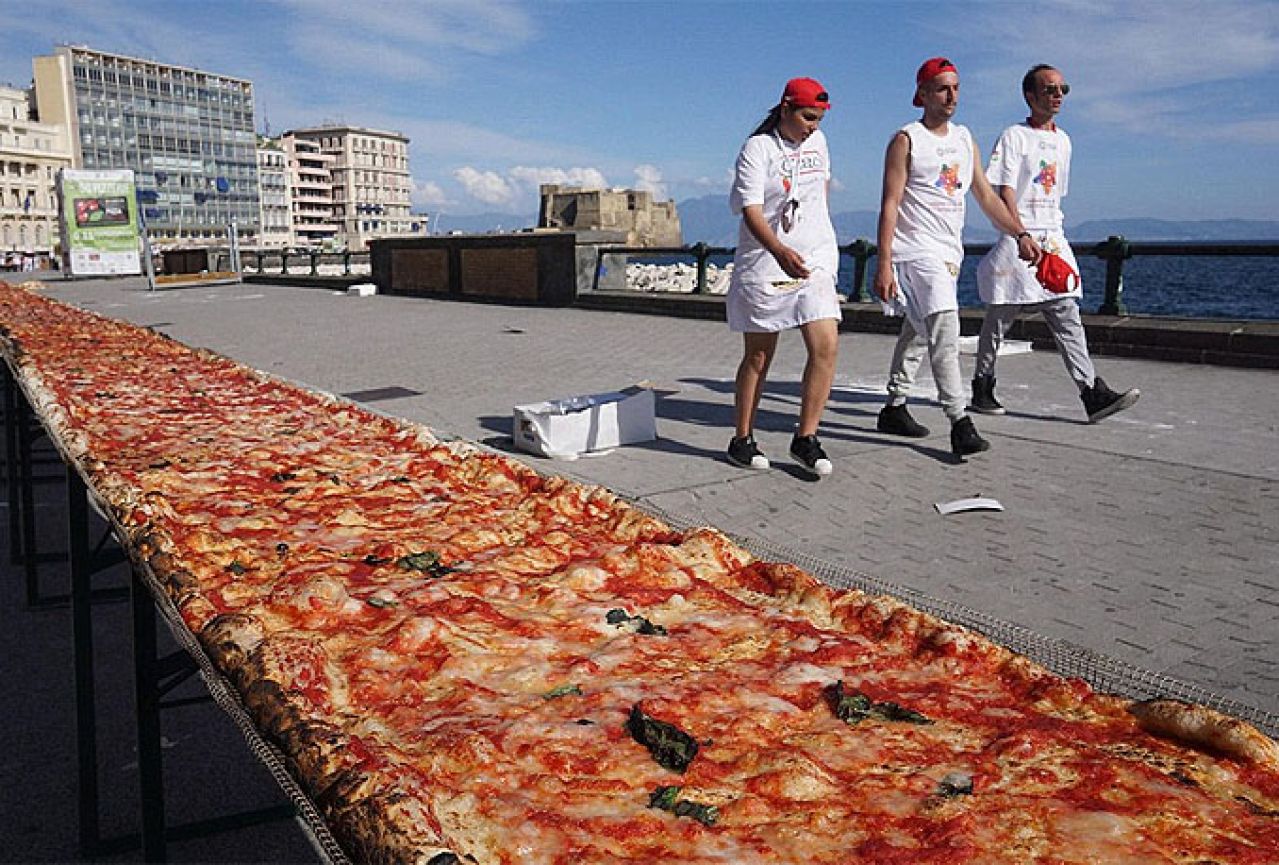 Novi rekord: Ispečena najveća pizza na svijetu
