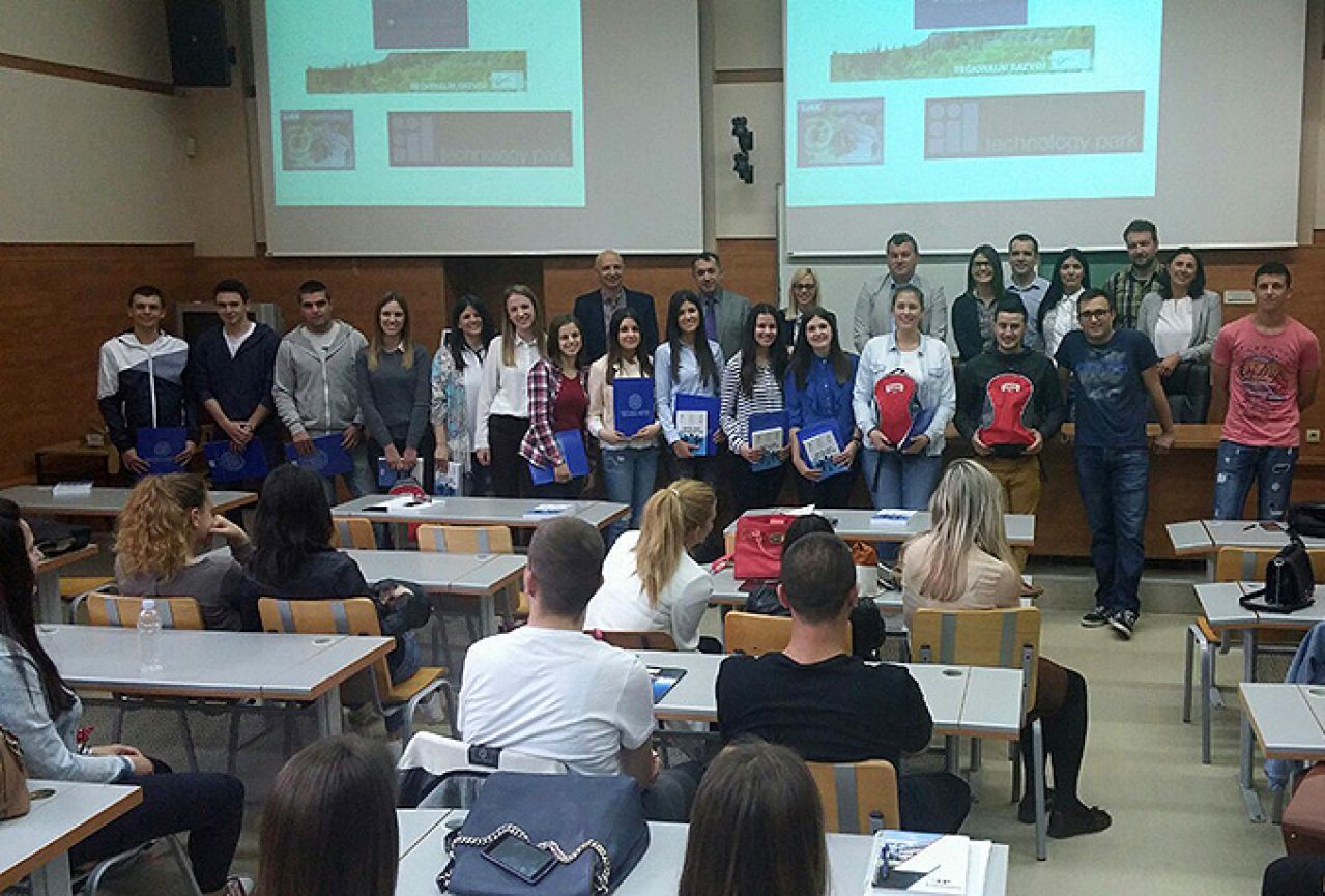 Mostar: Izabrani najbolji poslovni planovi studenata