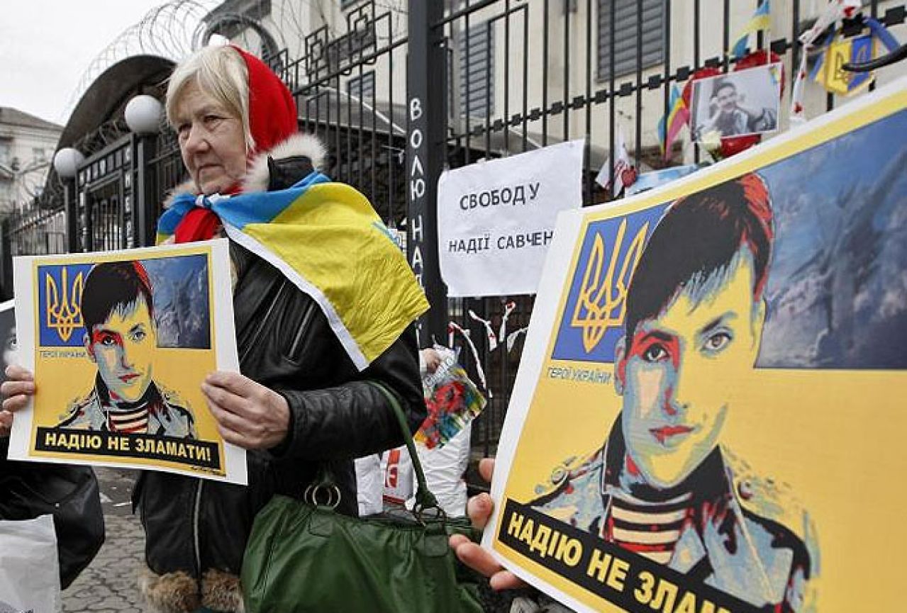 Nađa Savčenko oslobođena iz ruskog zatvora
