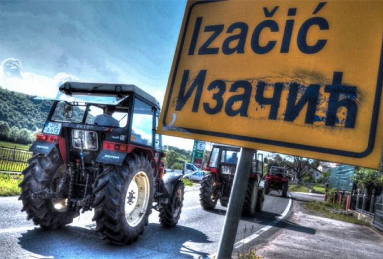 Poljoprivrednici blokirali Granični prelaz Izačić