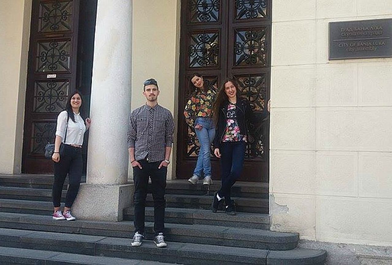 Skupina mladih iz Tomislavgrada u studijskoj posjeti Banja Luci