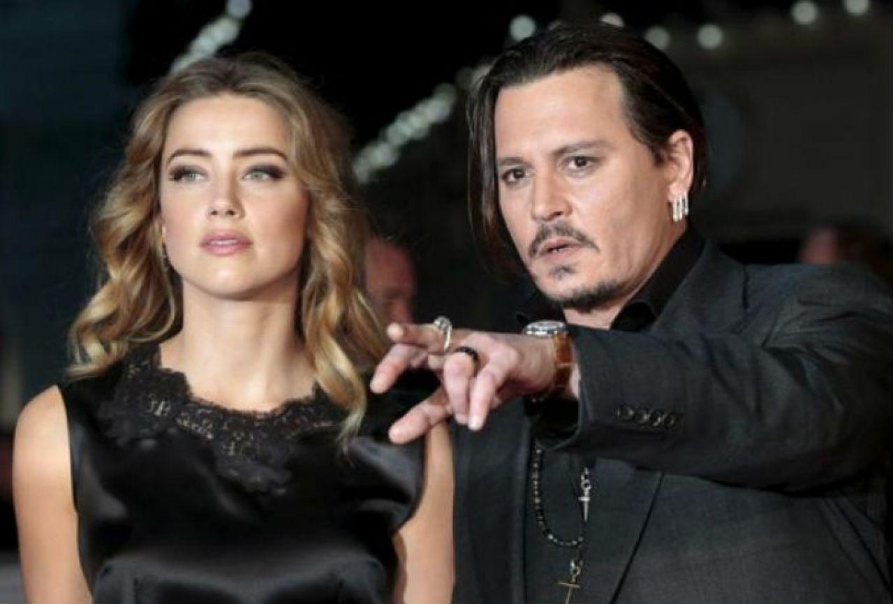 Amber Heard s modricama na licu: Johnny Depp me tukao