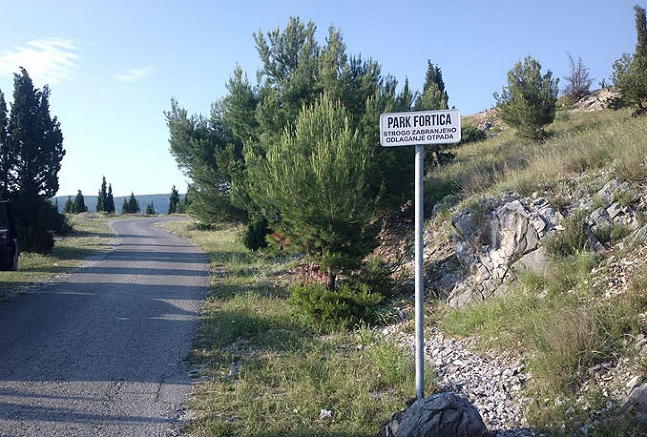 Biciklisti uredili park Forticu iznad Mostara