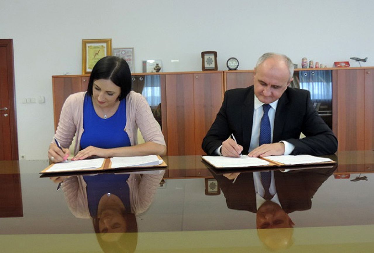Novim ugovorom osiguran razvoj tekstilne industrije u istočnoj Hercegovini