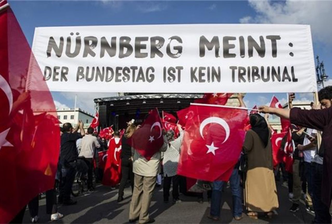 Zaoštravanje odnosa: Turska povukla veleposlanika iz Njemačke