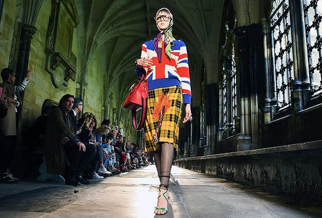 'Prodavanje duše za par hlača': Guccijeva revija u Westminsterskoj katedrali