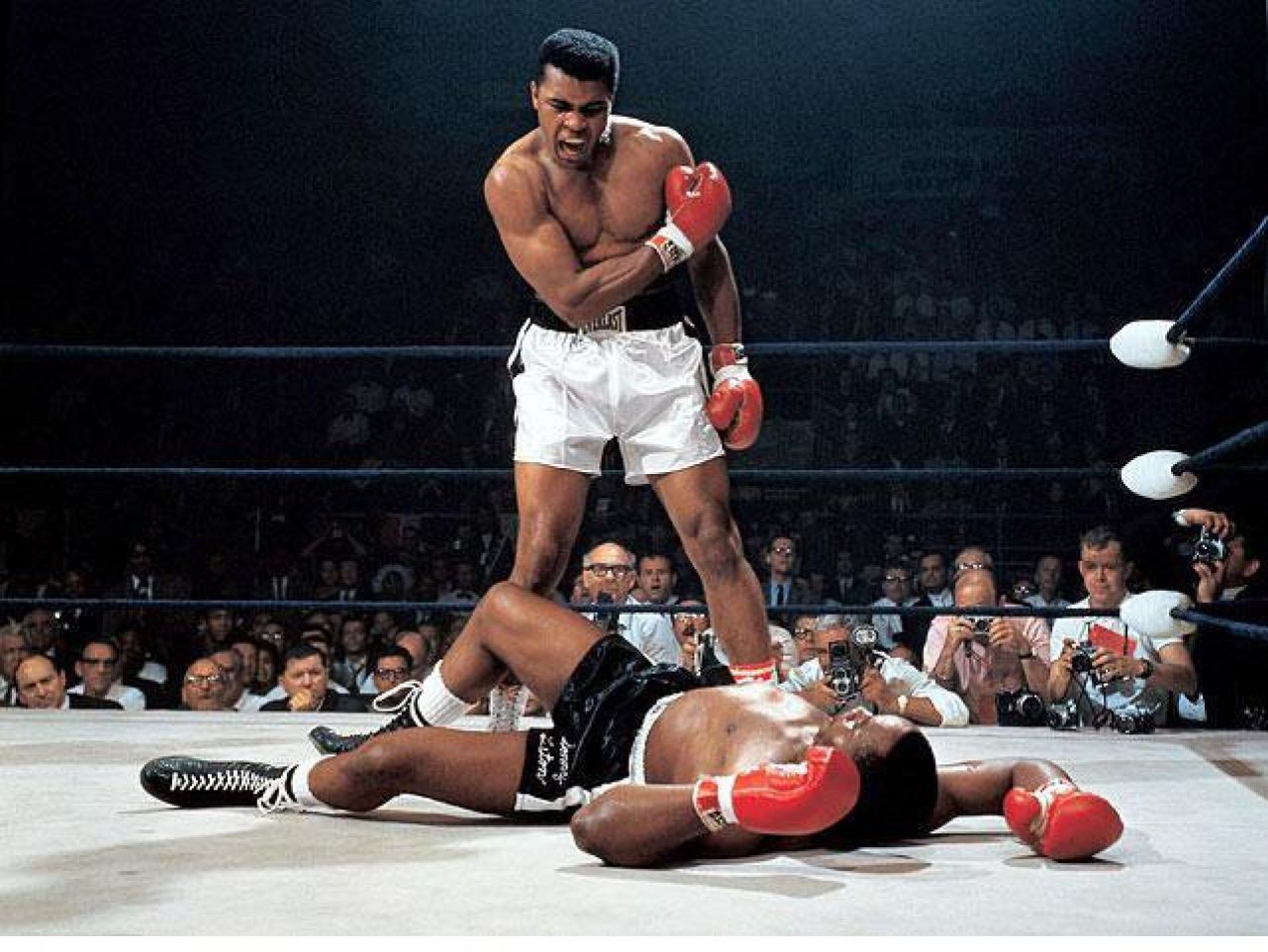 Preminuo Muhammad Ali
