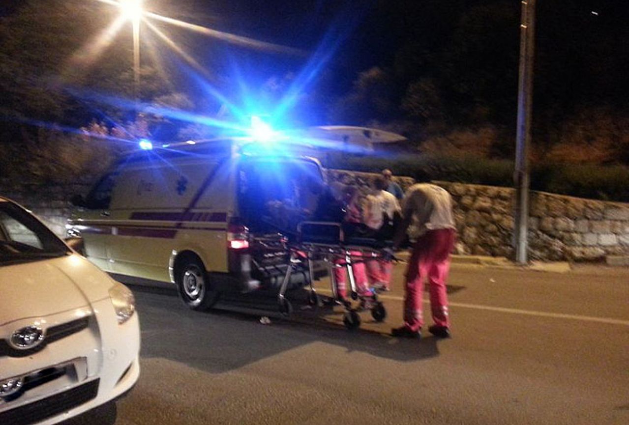 Neum: Sudar autobusa i motocikla, jedna osoba teško ozlijeđena