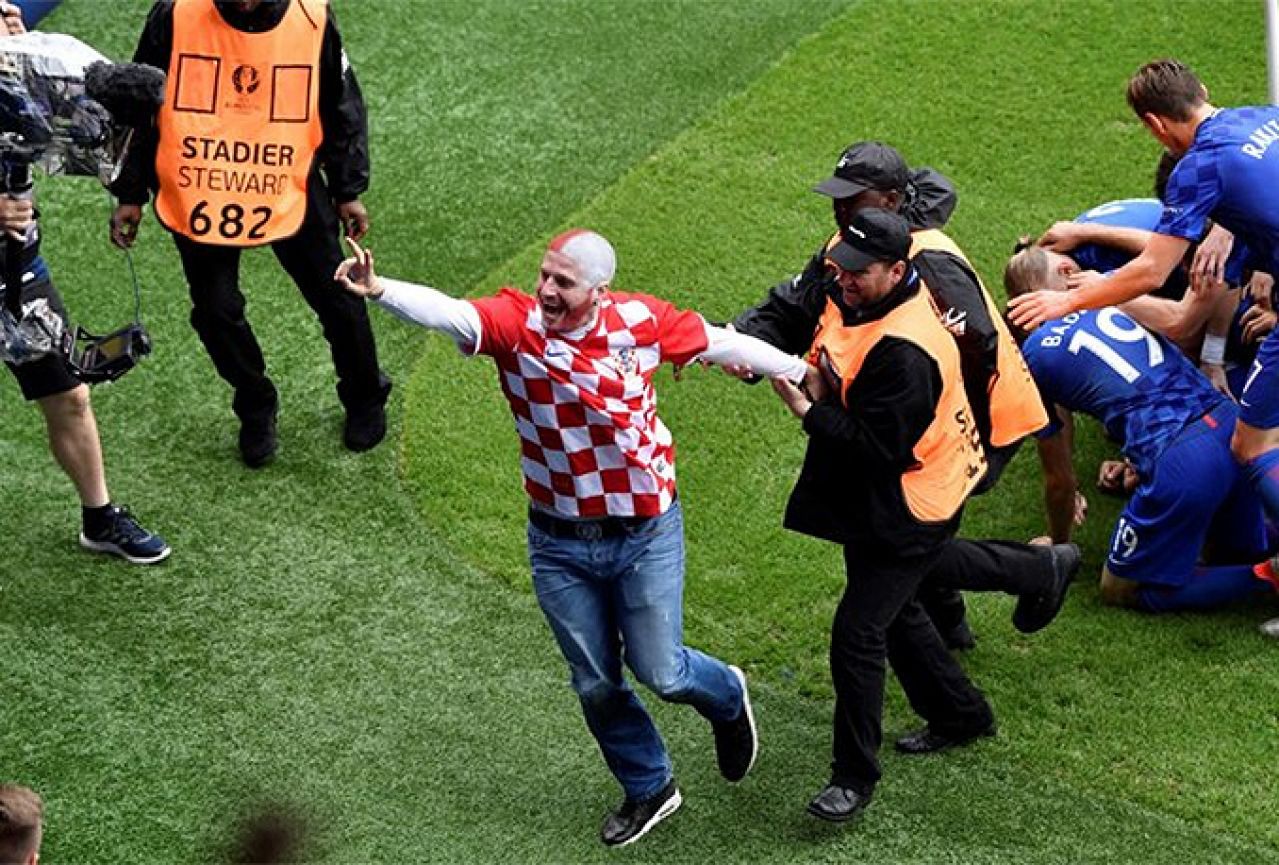 Pokrenut disciplinski postupak protiv Hrvatske zbog utrčavanja navijača