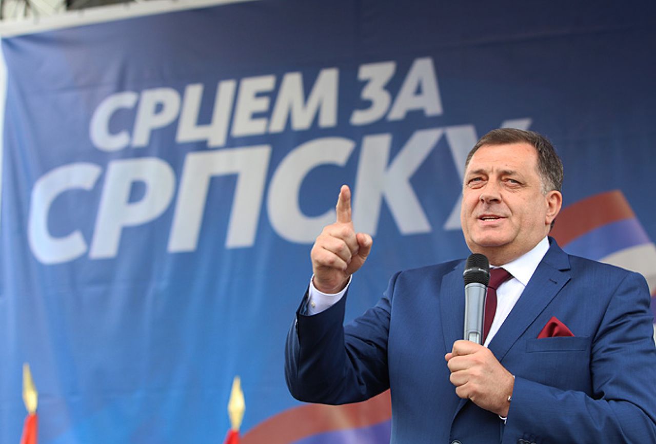 Dodik: NIsmo spremni žrtvovati autonomiju RS-a za europski put