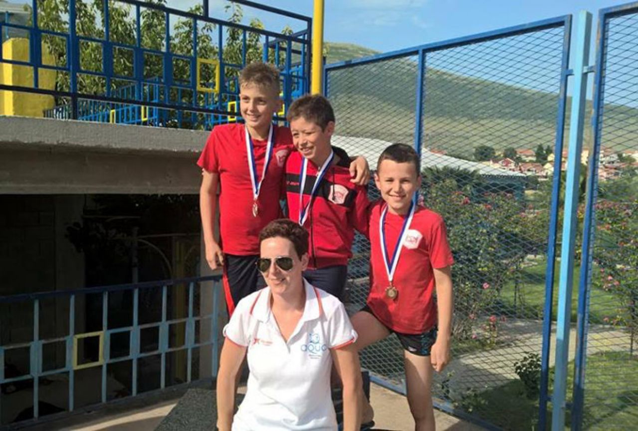 Trebinje: 17 medalja za plivače Veleža