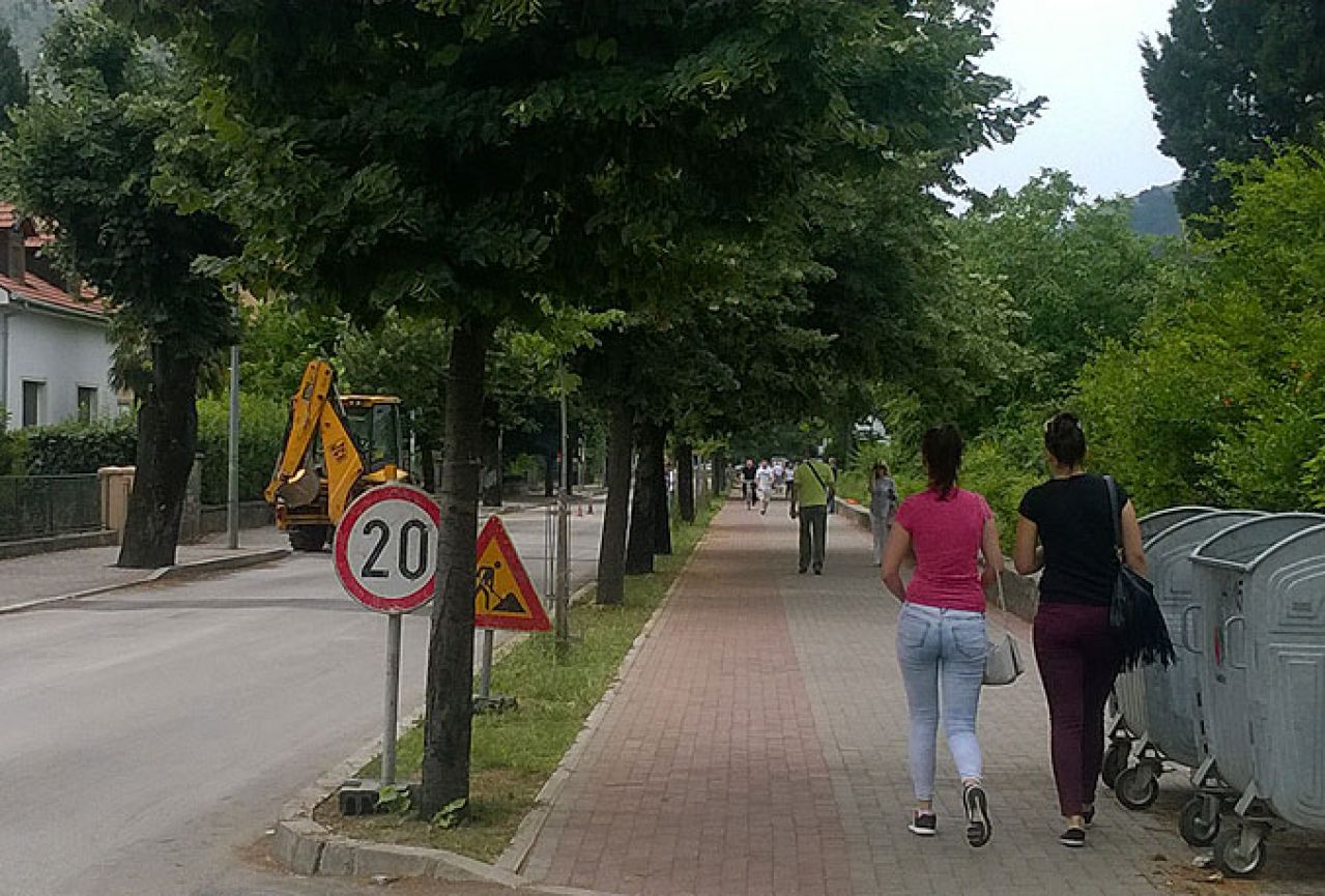 Šminkanje Mostara: Tri plohe novog asfalta