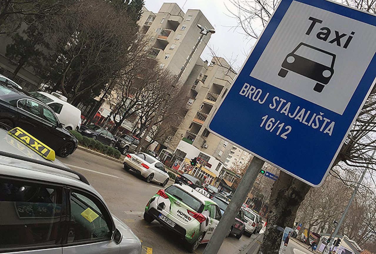 Mostar: Kazne taksistima bez naljepnice