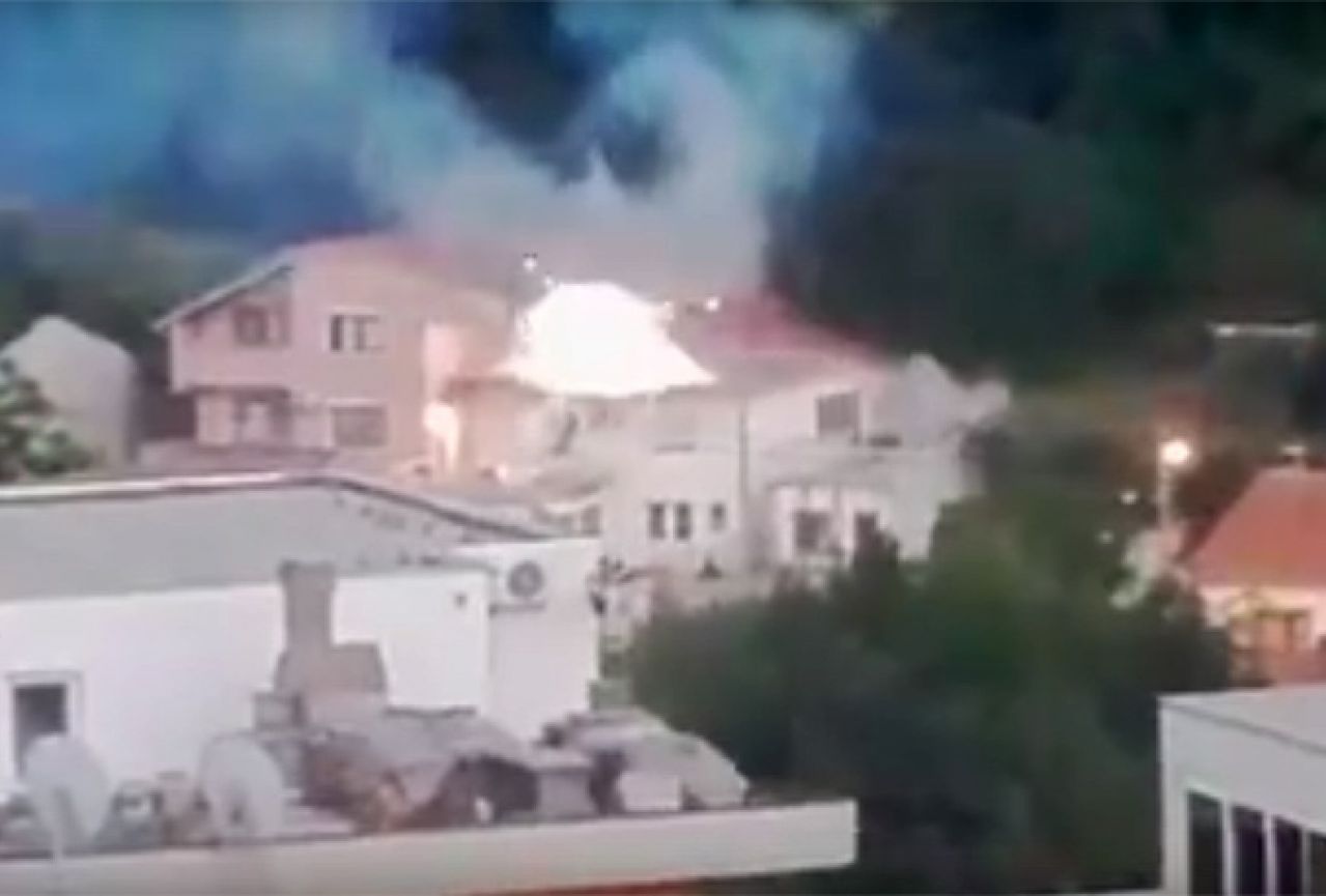 VIDEO | Mostar: Požar i eksplozije u Podhumu