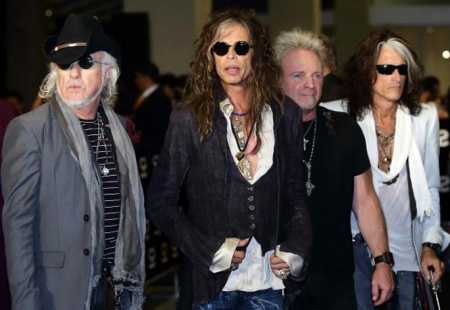 https://storage.bljesak.info/article/161856/450x310/aerosmith-bend.jpg