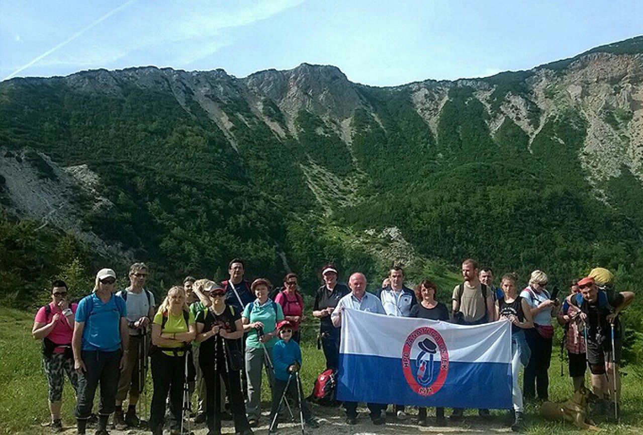 Planinari iz Osijeka posjetili Bos. Grahovo i planinu Šator