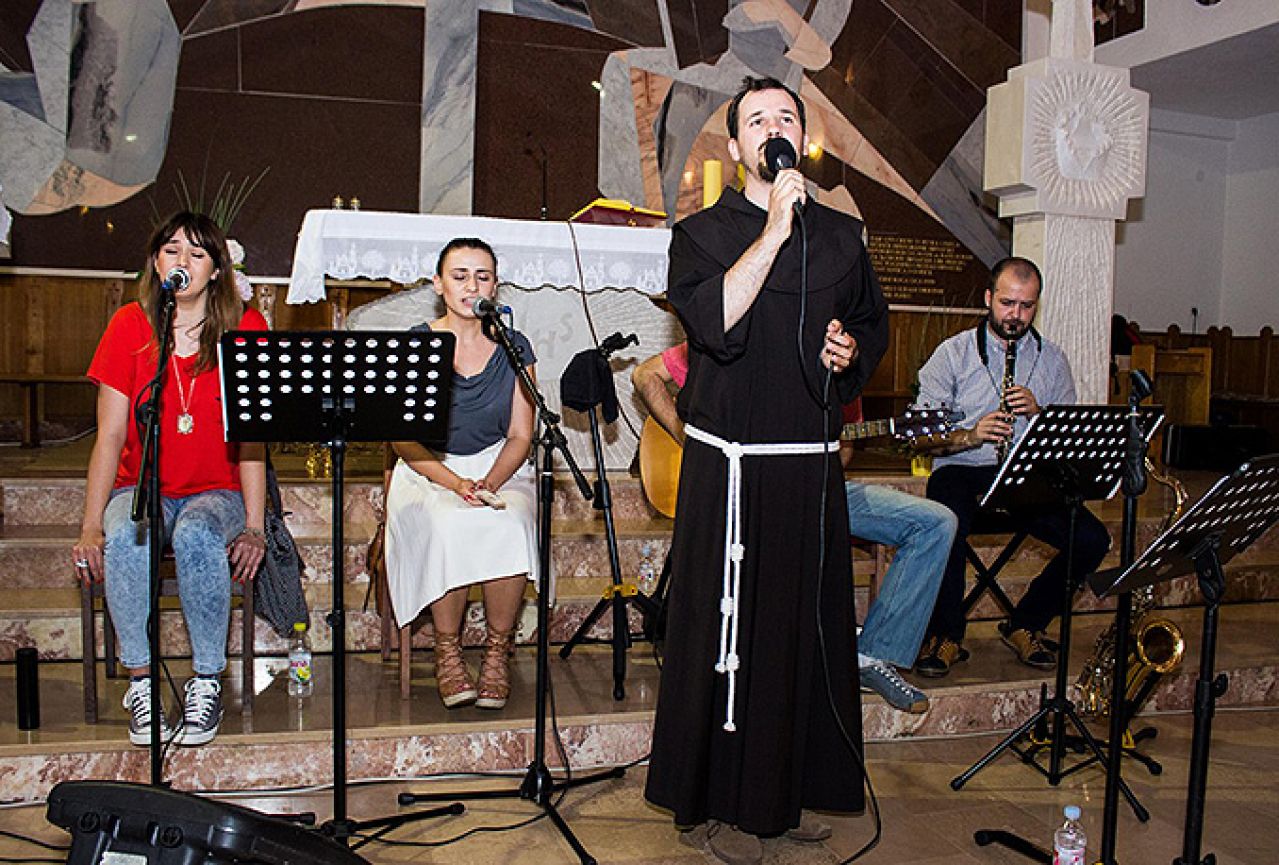 Koncertom fra Marina Karačića počelo Kulturno ljeto