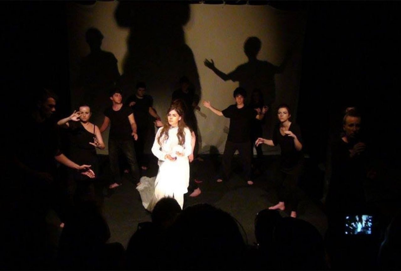 Završeni 'Dani teatra mladih': Najbolja predstava "Fatima, nevjesta od boli"