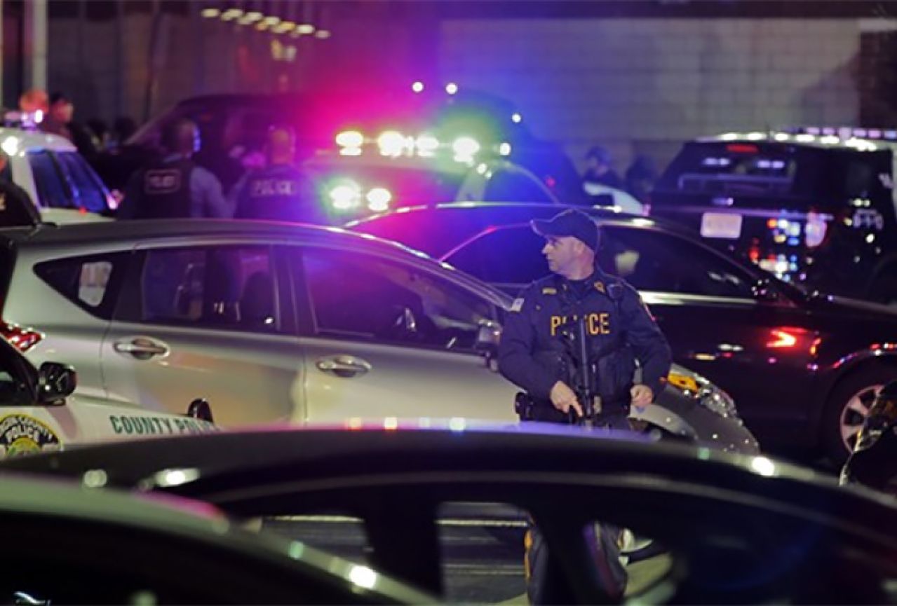 Pucnjava u Dallasu: Snajperisti ubili pet policajaca na prosvjedima zbog policijskog nasilja