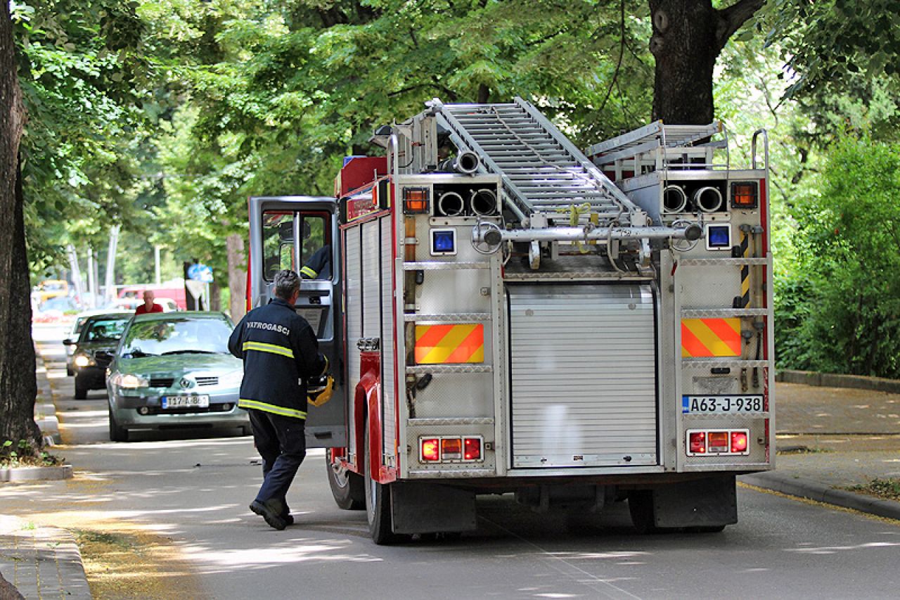 Hercegovina gori: Vatrogasci intervenirali 20 puta