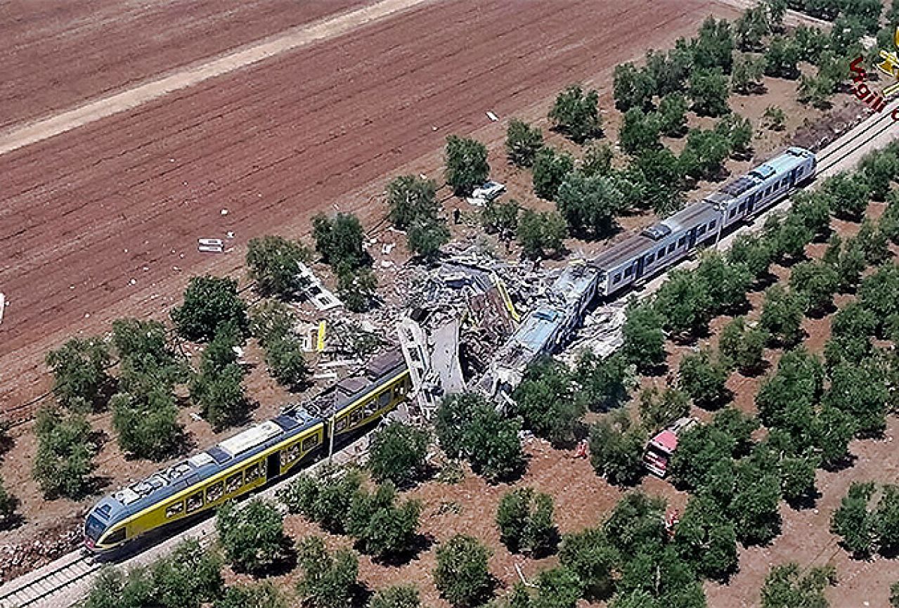 U sudaru vlakova u Italiji najmanje deset mrtvih