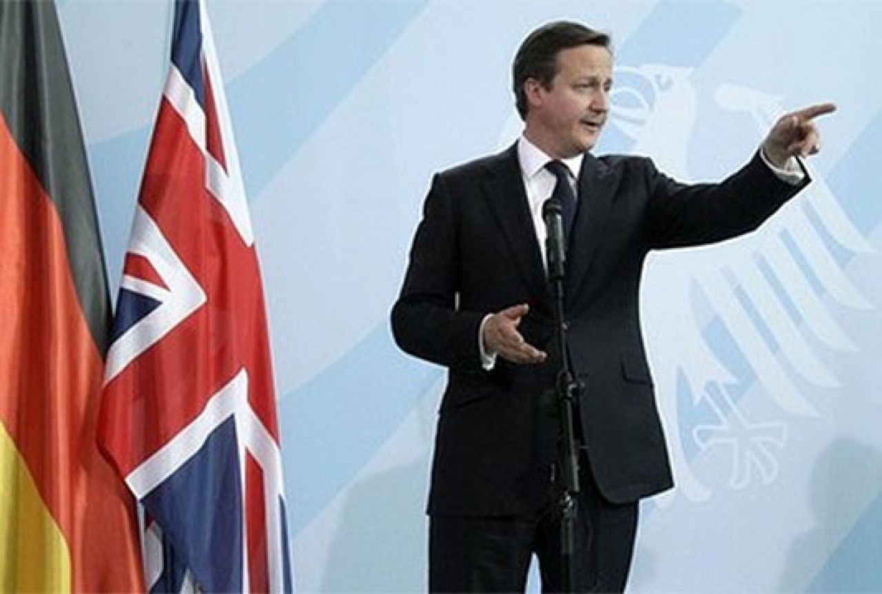  Cameron ispraćen ovacijama: Savjetovao da Britanija ostane što bliže EU