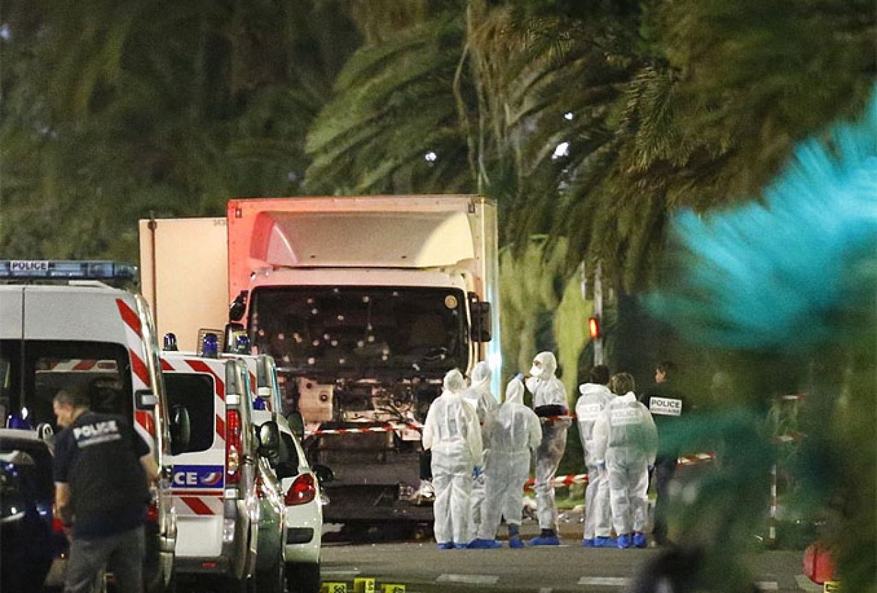 Napadač iz Nice bio "brzo radikaliziran"