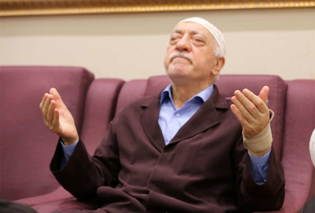 Fethullah Gulen odbija povezanost s državnim udarom u Turskoj 