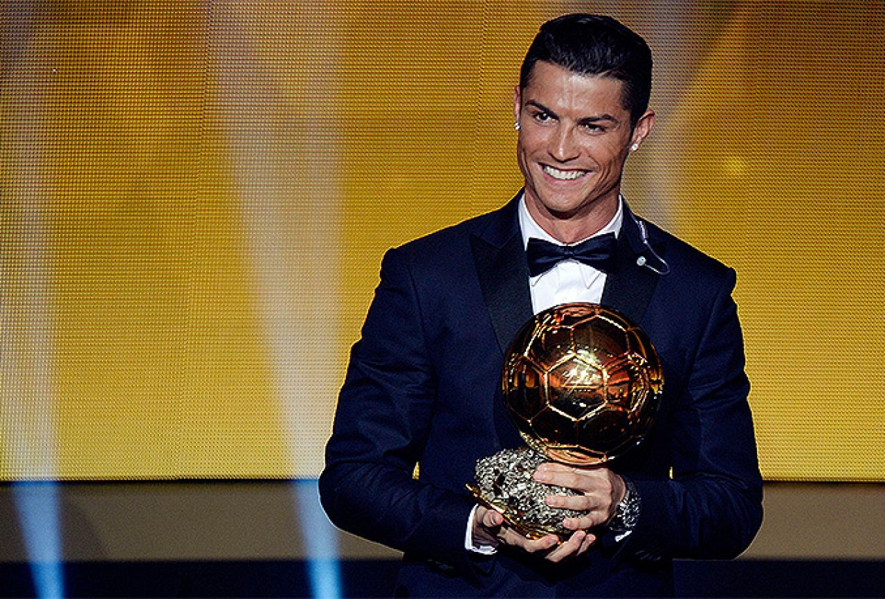 Drogba: Cristiano Ronaldo zaslužuje ”Zlatnu loptu”