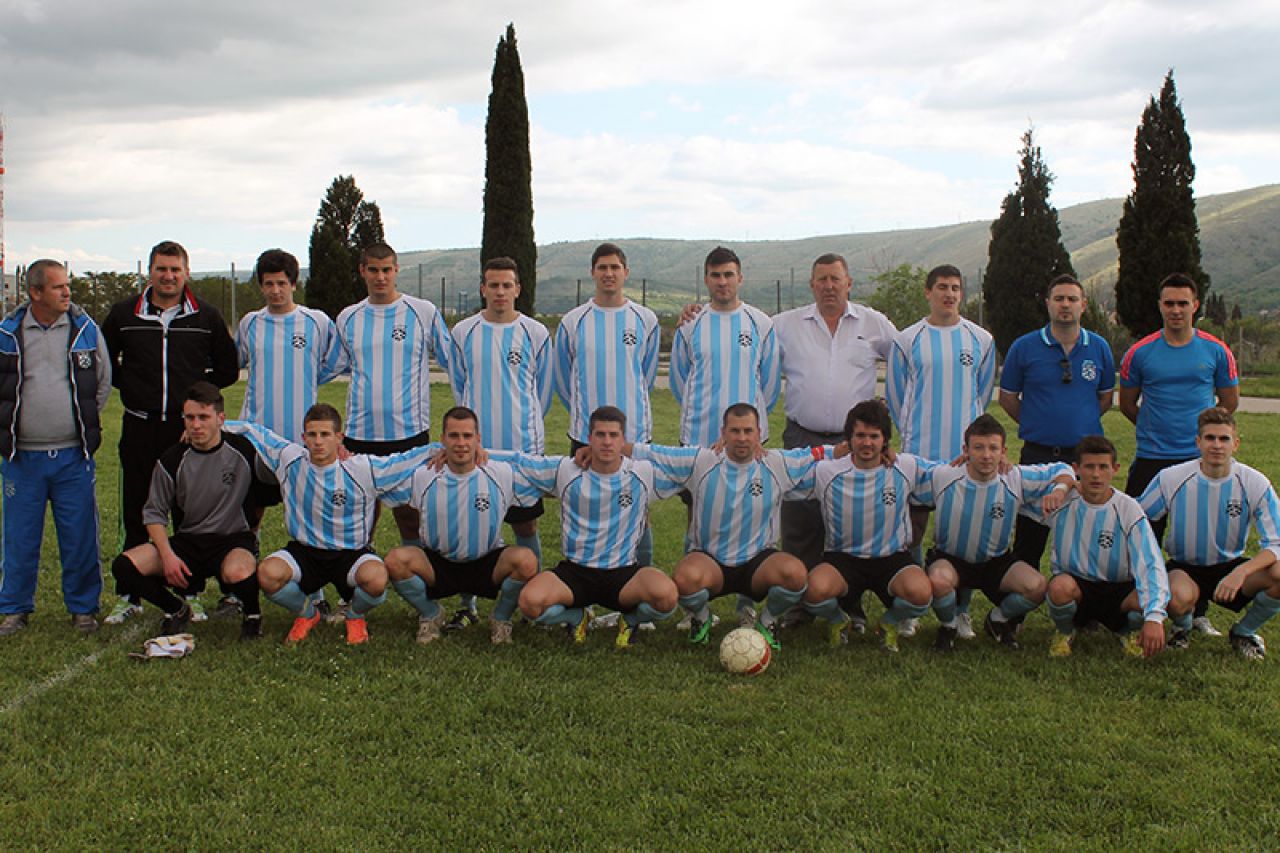 Nogometaši iz Jasenice sudjelovali na memorijalnom turniru u spomen na tragično stradale studente
