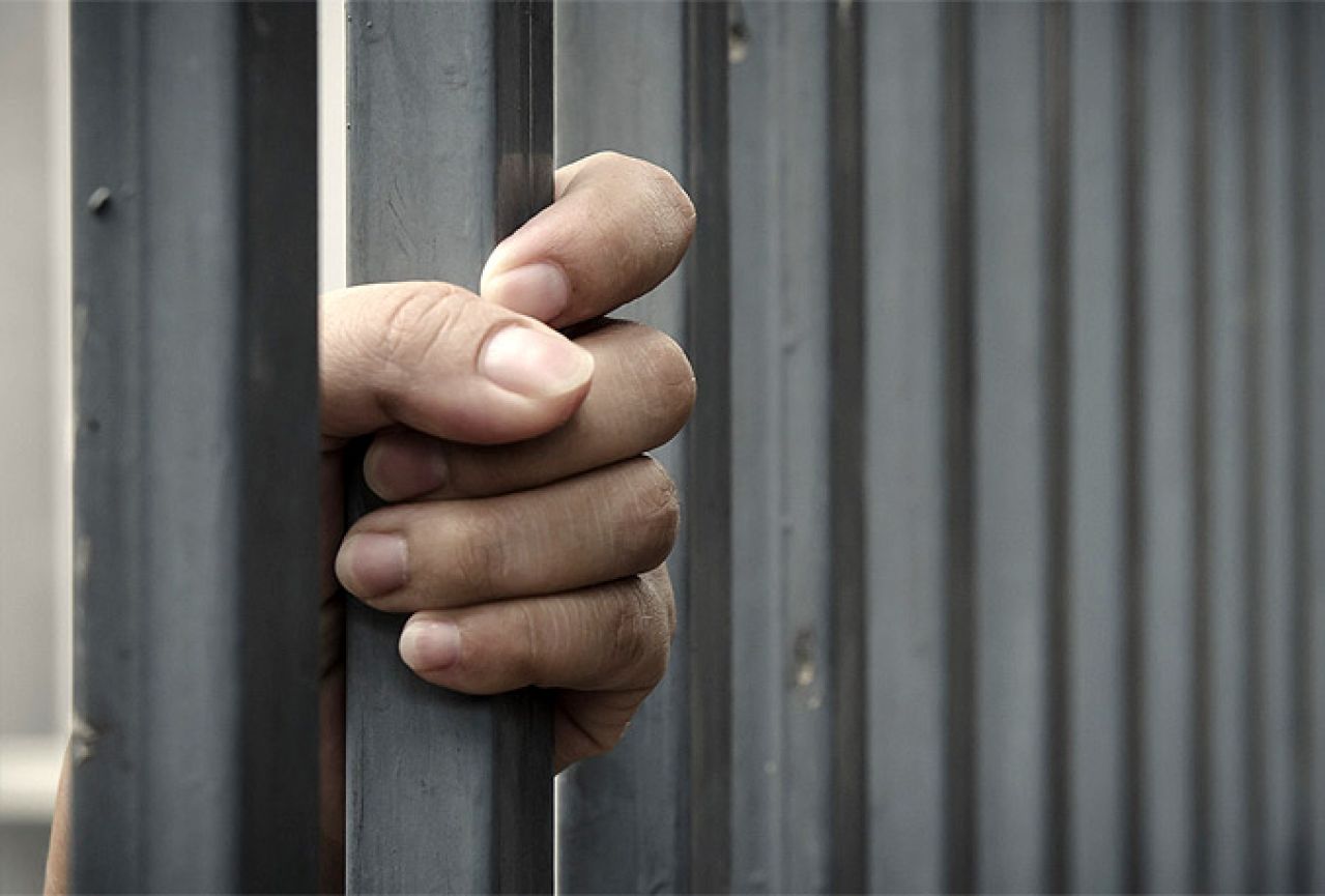 Grčka - Uvjetna kazna zatvora od dva mjeseca za prebjegle turske časnike