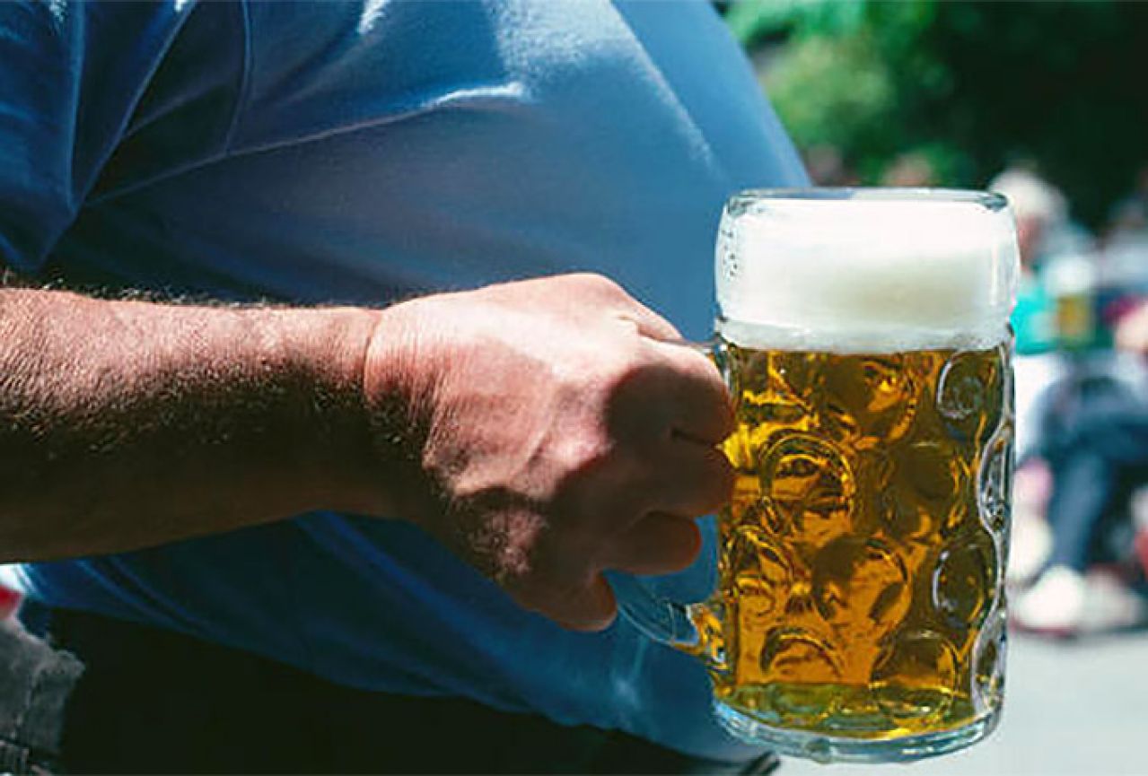 Briga za zdravlje: Na pivu će pisati koliko ste upravo popili kalorija