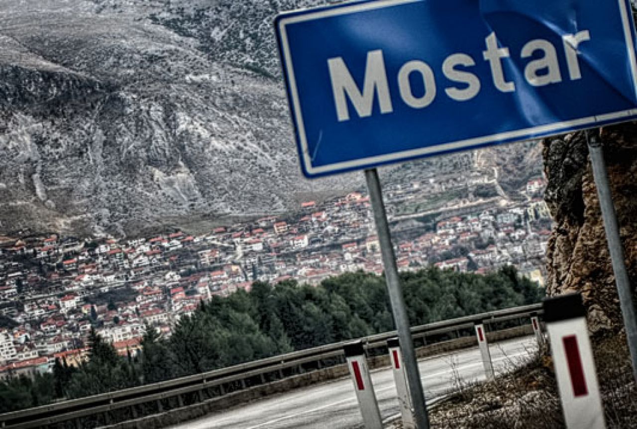 Procvat nelegalne gradnje u Mostaru pod pokroviteljstvom nedemokratske vlasti