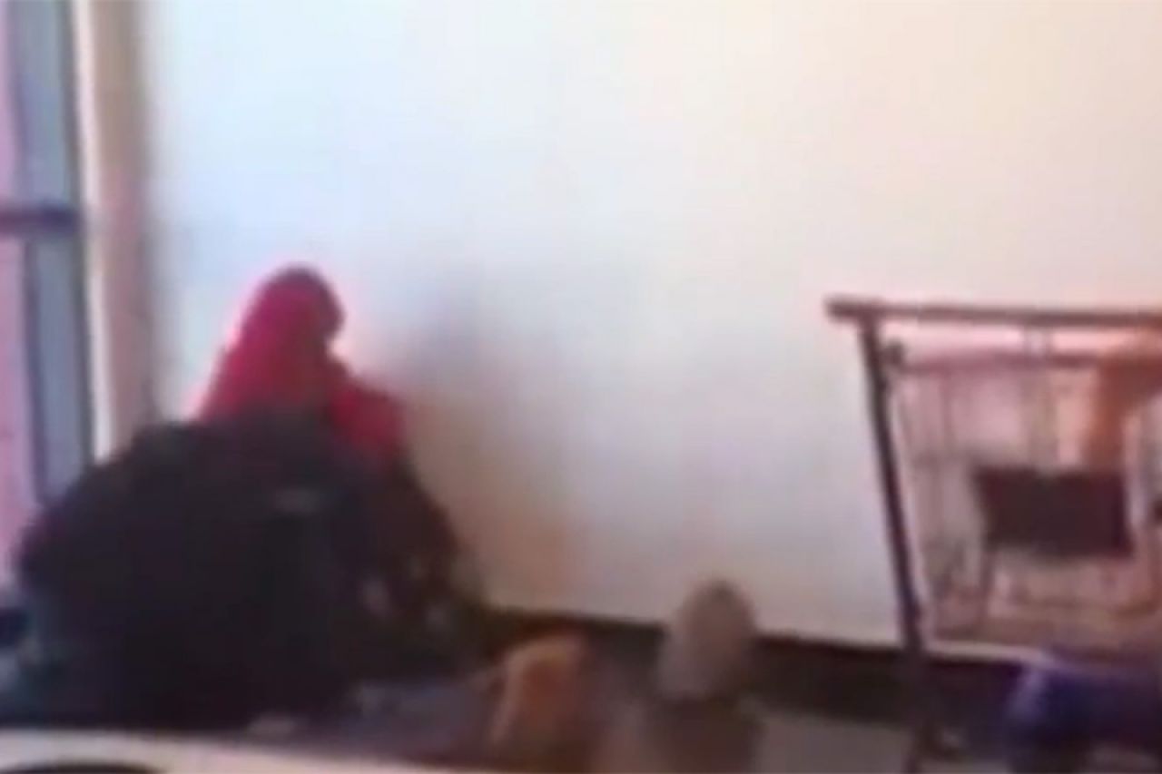 VIDEO | Mostarce iznenadilo klanjanje u tržnom centru