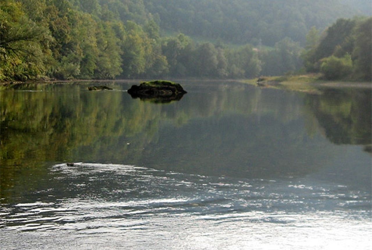 Slovenac nakon skoka u Drinu nestao u rijeci