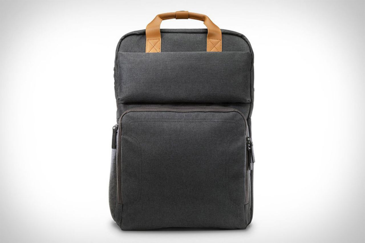 HP Powerup Backpack: Ruksak koji će vaš telefon napuniti do deset puta