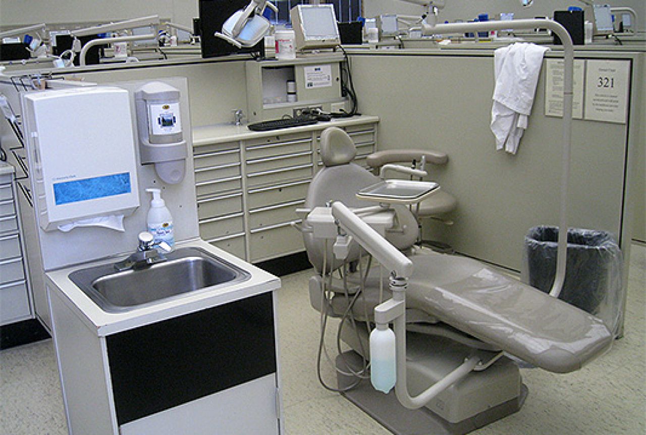 Trebinje: Ni traga od stomatološke opreme iz zdravstvenih ustanova