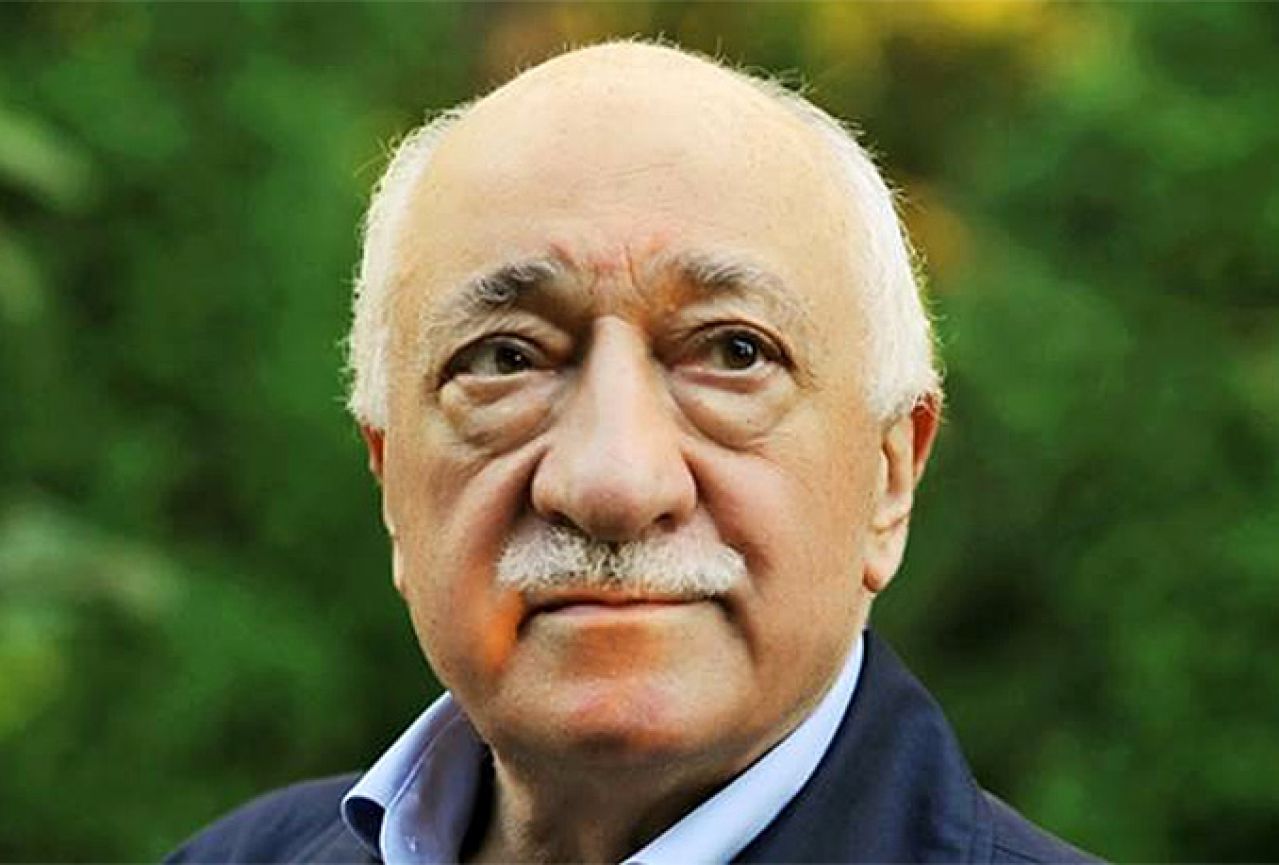 Gulen:  Neka međunarodna komisija istraži imam li veze s vojnim udarom